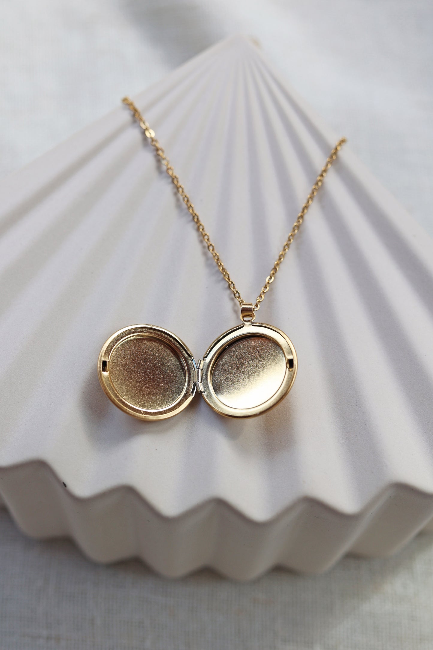 Collier rond médaillon photo personnalisable en acier ELISA