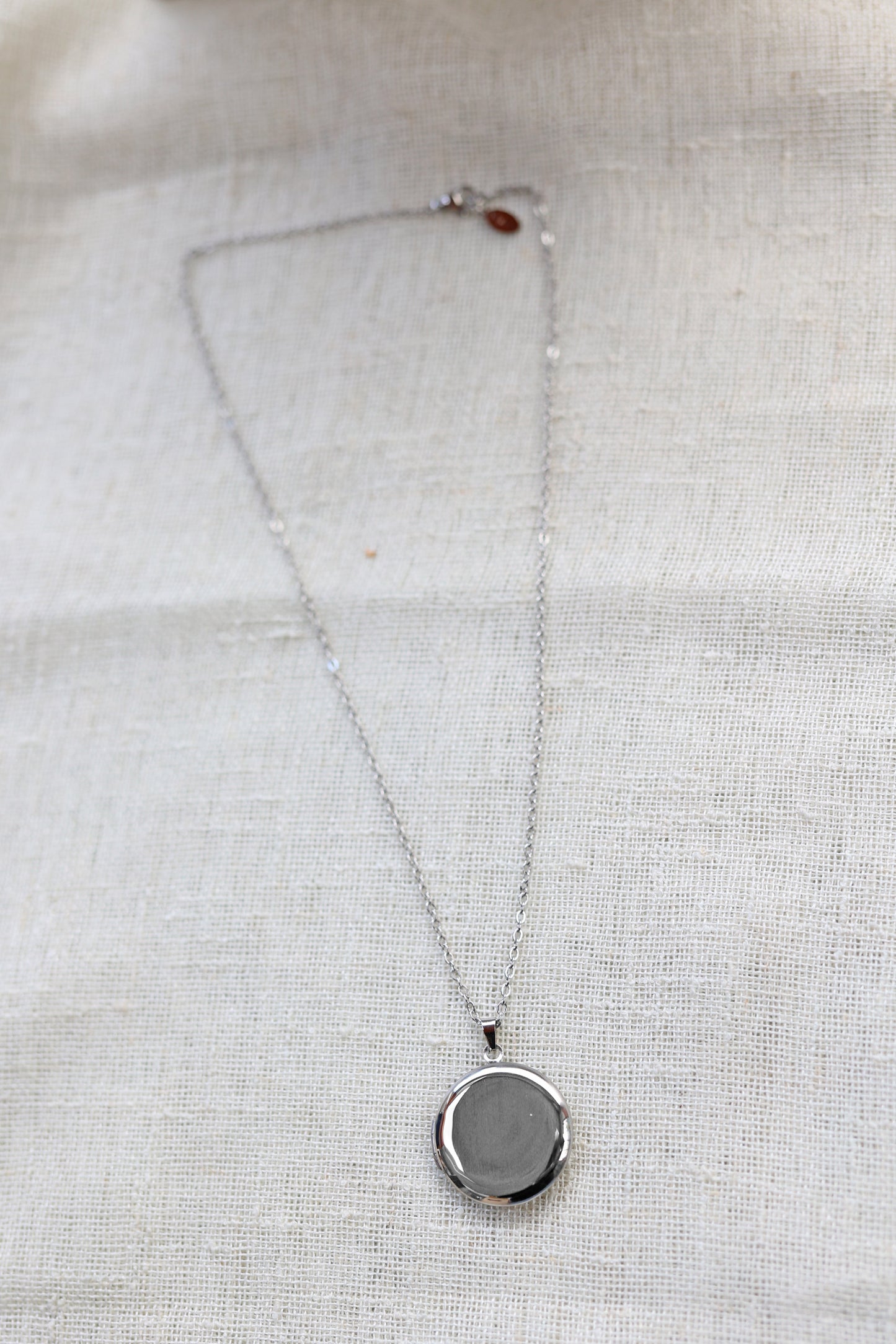 Collier rond médaillon photo personnalisable en acier ELISA