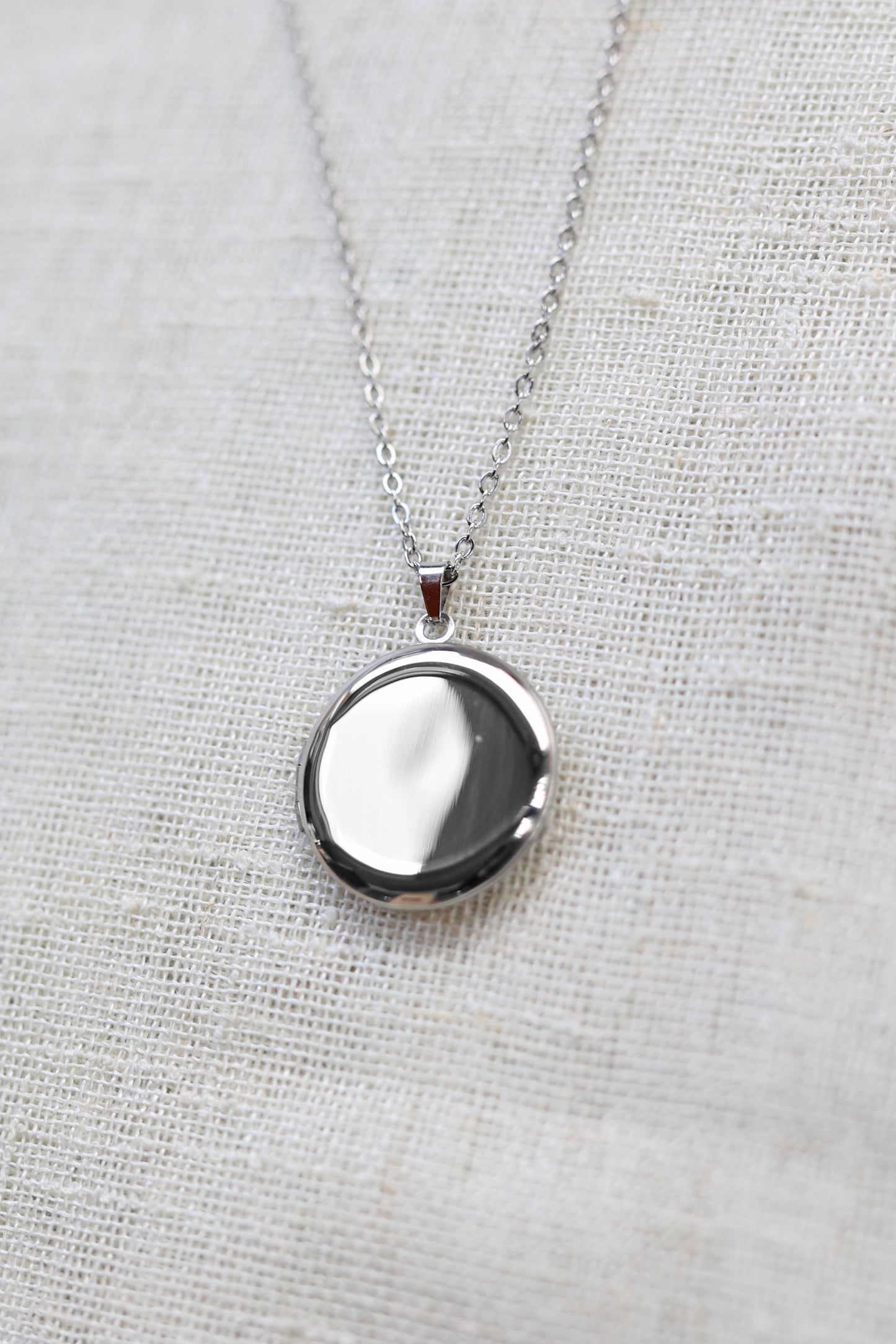 Collier rond médaillon photo personnalisable en acier ELISA
