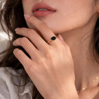 Bague ajustable avec pierre de couleur – Facette Visée Bijoux