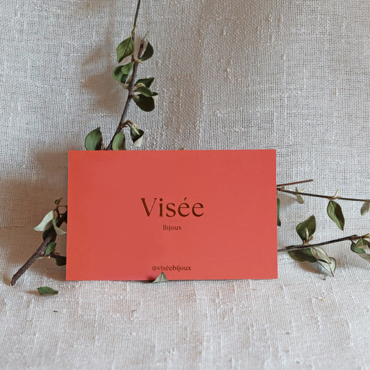 Carte cadeau Visée Bijoux, le cadeau idéal pour offrir un choix parmi une collection élégante de bijoux en ligne, parfaite pour toutes les occasions