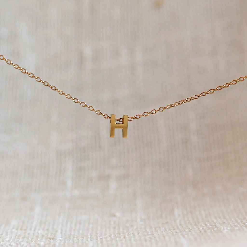 Collier lettre initiale doré - L’instant Visée Bijoux
