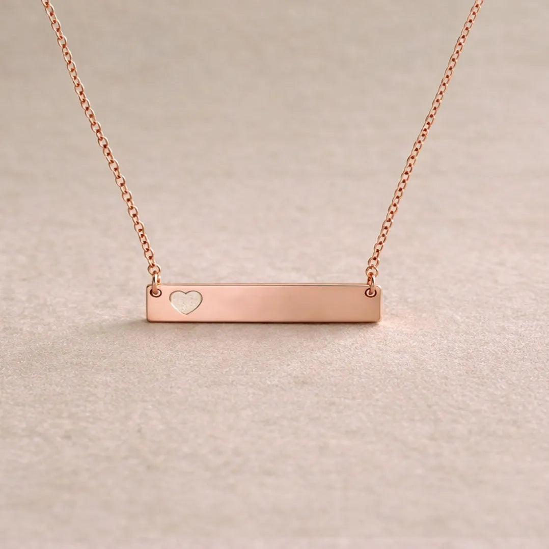 Collier plaque cœur ajouré personnalisable — Douceur Visée Bijoux