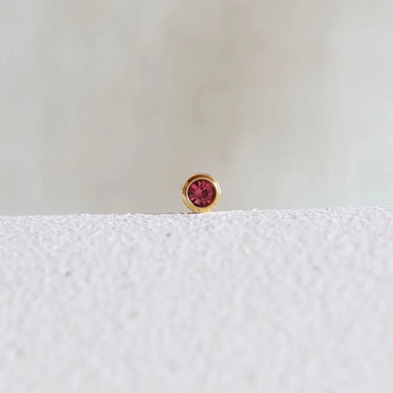 Pierre de naissance rose en acier inoxydable doré, option de personnalisation du bracelet "Mon Choix" par Visée Bijoux