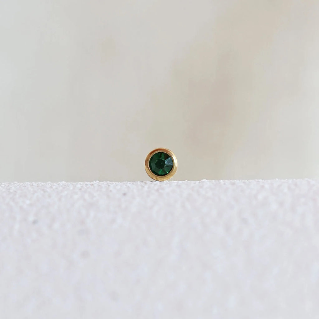 Pierre de naissance vert emeraude en acier inoxydable doré, option de personnalisation du bracelet "Mon Choix" par Visée Bijoux