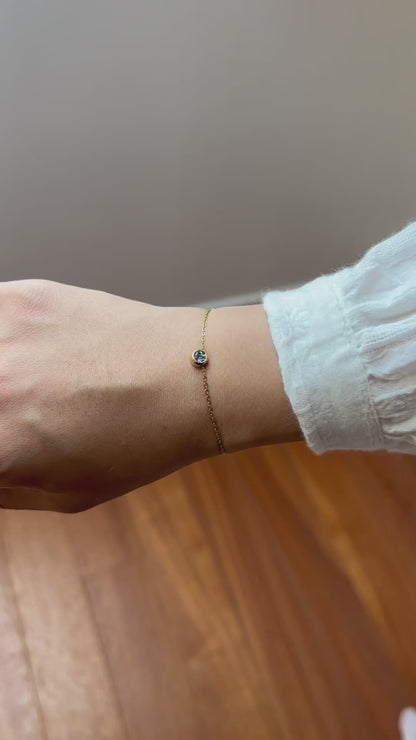 Bracelet en acier inoxydable avec pierres colorées coulissantes Nina, bijou personnalisable et élégant 